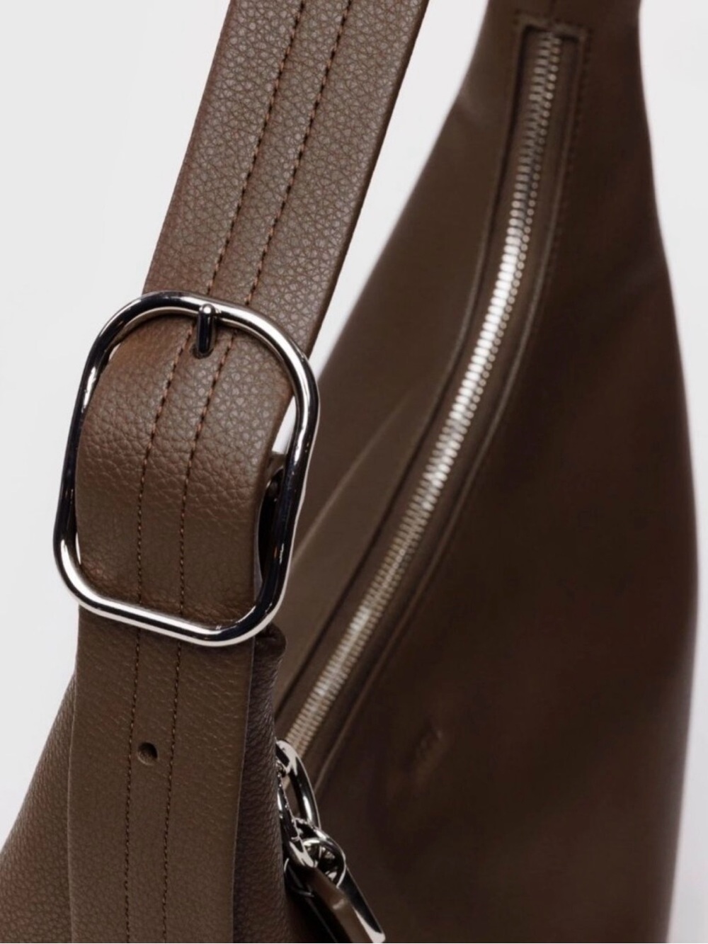 BAGGU Chocolate Brown Recycled Leather Shoulder Hobo - Picture 11 of 12